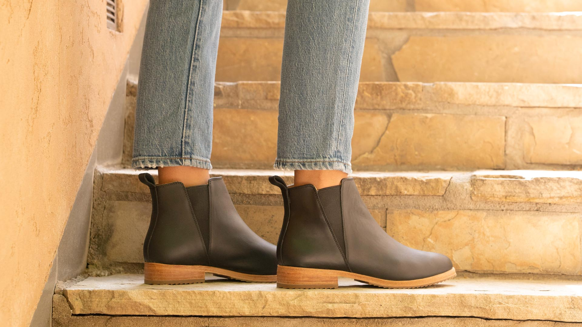 nisolo chelsea boot