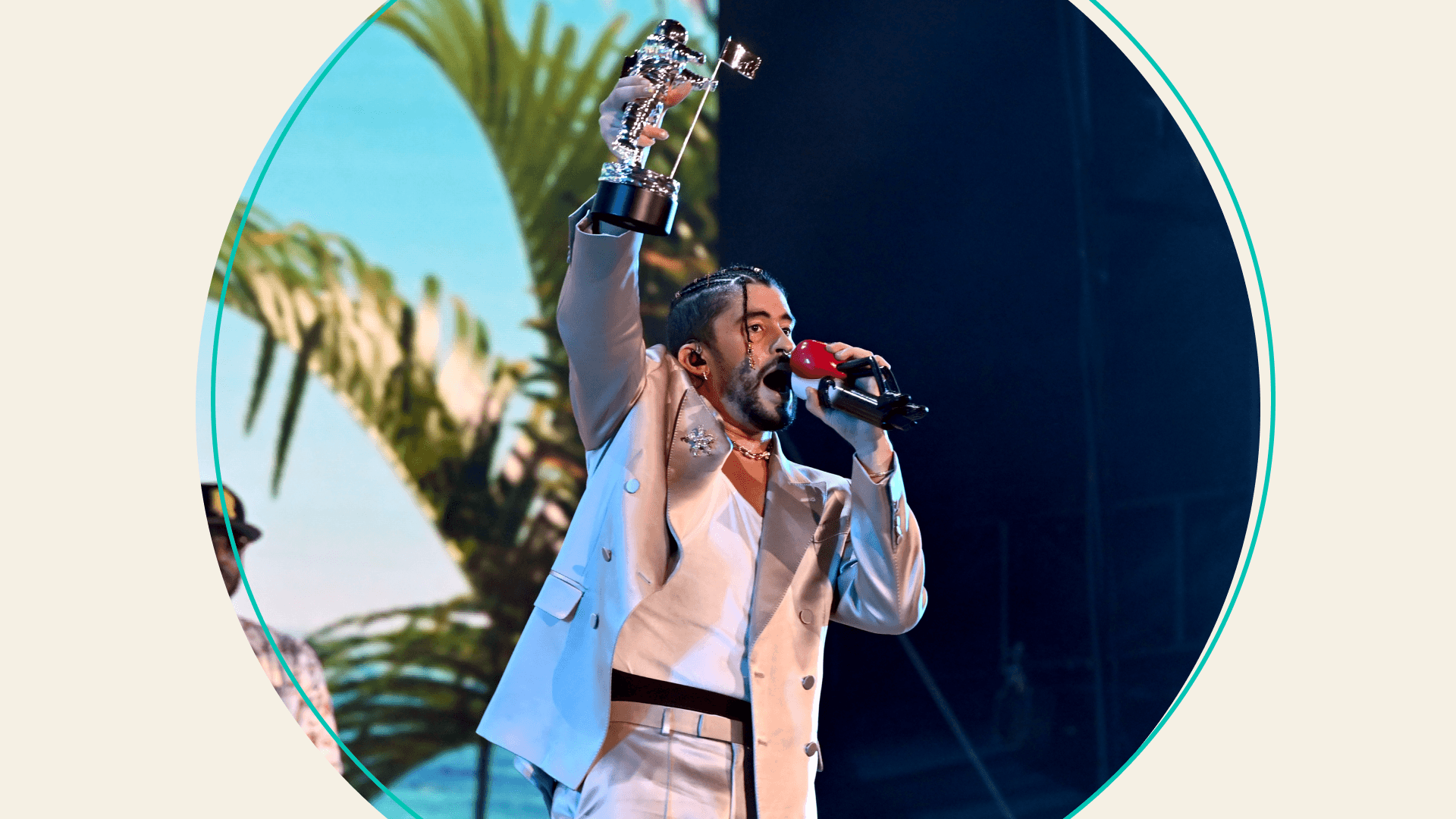 Bad Bunny accepting VMA award 2022