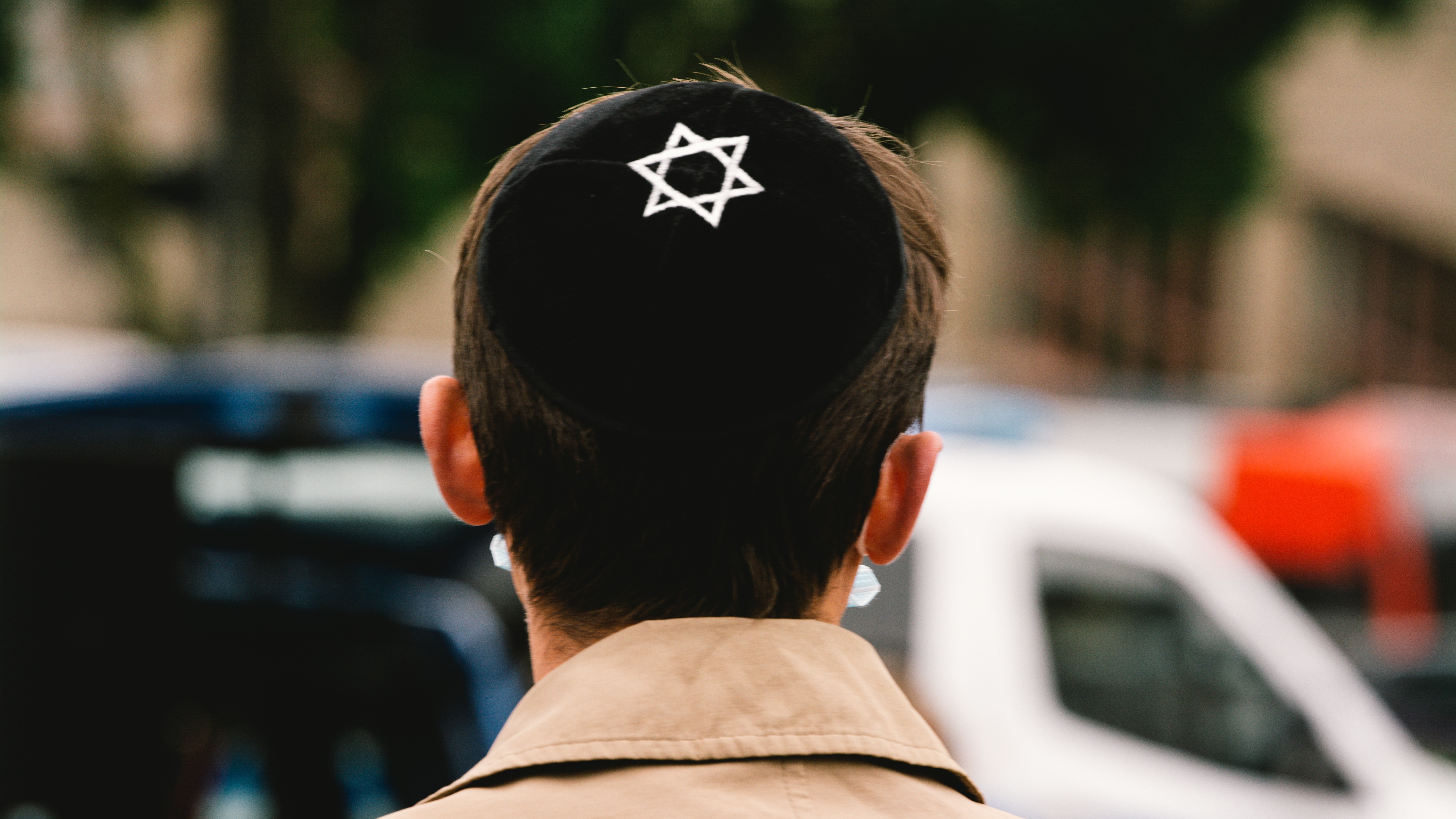 A man wears a kippah during the pro Israel anti Semitism rally in Cologne, Germany on May 20, 2021